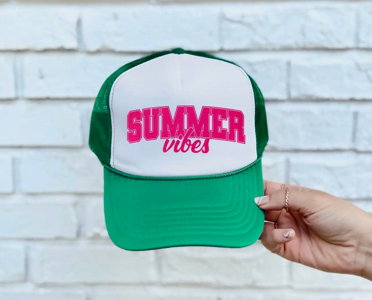 Summer Vibes Trucker Hat – Green & White Retro